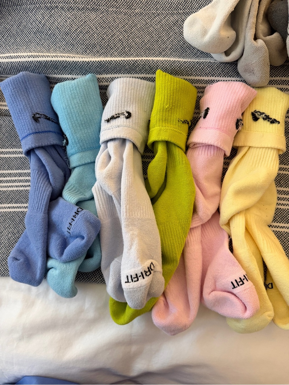 Nike Dri-FIT Crew Socks XL Lot of 6 Pairs Assorted Colors